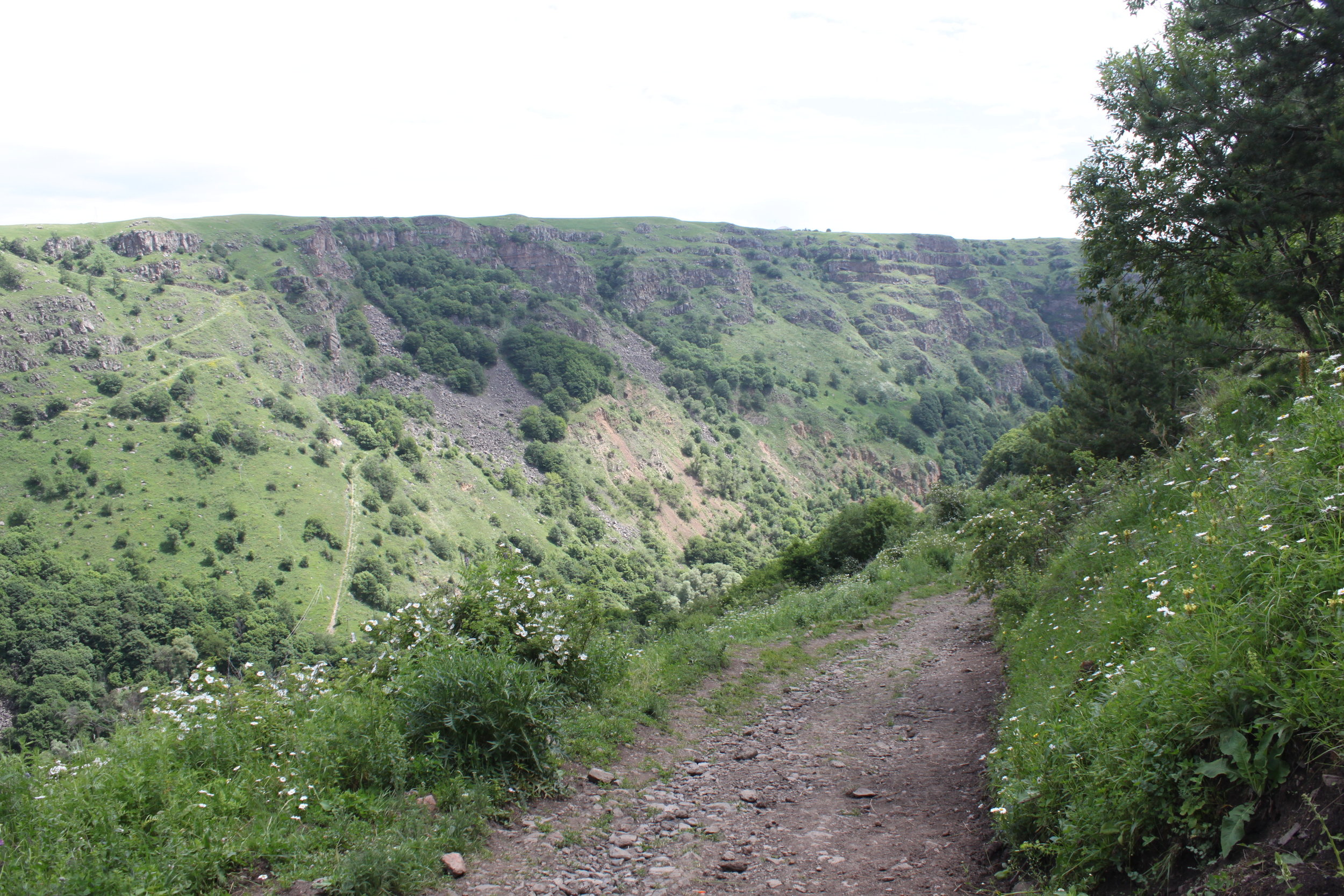 Каньон дашбаш — одно из таких. Iskrenne Vash Kanon Dashbash Friend In Georgia