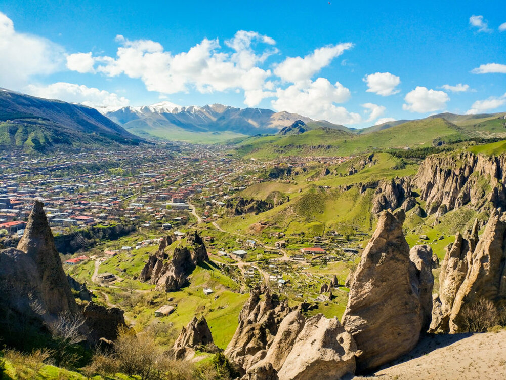 По дороге из еревана в гарни остановимся возле арки . Syunikskij Gorod Goris Vozvrashaet Svoj Istoricheskij Oblik Armyanskij Muzej Moskvy I Kultury Nacij