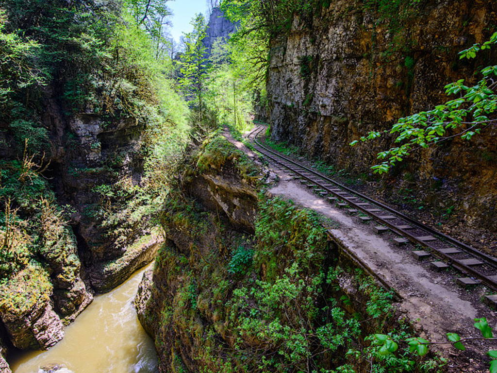 21+ Экскурсия По Гуамскому Ущелью&nbsp;Фото